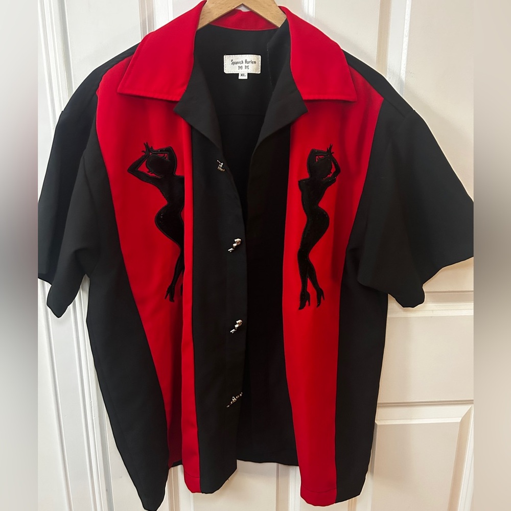 Mint Vintage Spanish Harlem XXX Bowling shirt.
Size XL.